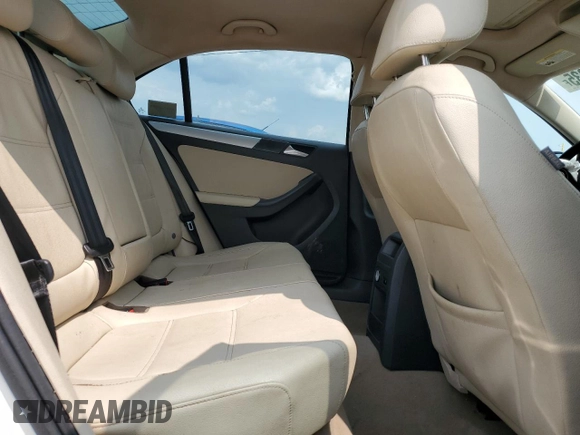 2012 Volkswagen Jetta TDI с VIN 3VWLL7AJ0CM388575, выставлен на аукционе Copart как лот 60374835 с пробегом 187 867 миль миль и Списание • Salvage title. История ставок и продаж доступна на DreamBid. Изображение 10.