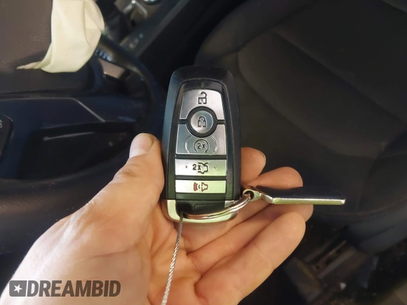 2018 Ford Explorer XLT с VIN 1FM5K8D87JGB91032, выставлен на аукционе IAAI как лот 42172572 с пробегом Не указан миль и . История ставок и продаж доступна на DreamBid. Изображение 11.