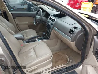 2008 Mercury Milan Premier z VIN 3MEHM08198R659757, wystawiony jako IAAI lot #42109471 z przebiegiem 138 650 mil mil oraz . Historia ofert i sprzedaży dostępna na DreamBid. Obrazek 5.