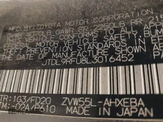 2020 Toyota Prius LE with VIN JTDL9RFU8L3016452, listed as a IAAI auction lot 41417551 with 52,810 mi miles and . Bid and sale history available at DreamBid. Image 9.