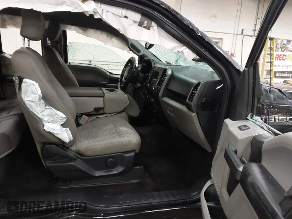 2018 Ford F-150 XL with VIN 1FTFX1EG6JFA03324, listed as a IAAI auction lot 41545755 with 98,799 mi miles. Bid and sale history available at carsss.com. Image 5.