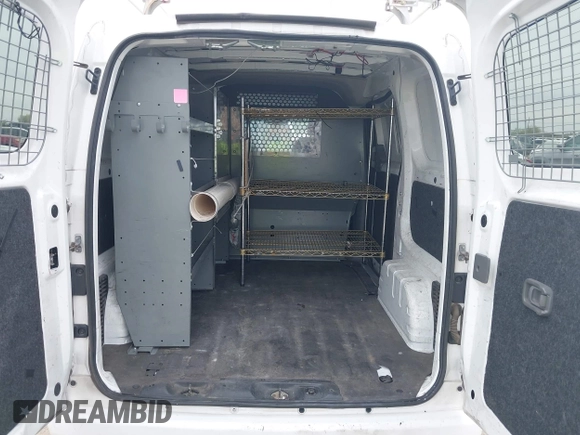 2015 Nissan NV200 S with VIN 3N6CM0KN3FK711846, listed as a IAAI auction lot 42316718 with 131,471 mi miles and . Bid and sale history available at DreamBid. Image 18.