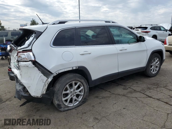 2017 Jeep Cherokee Latitude with VIN 1C4PJMCB6HD234261, listed as a Copart auction lot 51117525 with 92,176 mi miles and Salvage Title. Bid and sale history available at carsss.com. Image 3.