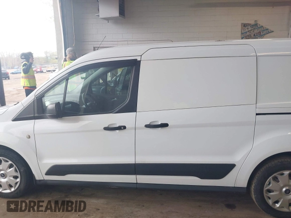 2017 Ford Transit Connect XLT z VIN NM0LS7F72H1296758, wystawiony jako IAAI lot #42107657 z przebiegiem 191 649 mil mil oraz . Historia ofert i sprzedaży dostępna na DreamBid. Obrazek 14.