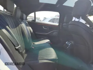 2023 Mercedes-Benz S 500 z VIN W1K6G6DB9PA174356, wystawiony jako Copart lot #51807875 z przebiegiem 17 749 mil mil oraz Szkoda całkowita • Salvage title. Historia ofert i sprzedaży dostępna na DreamBid. Obrazek 10.