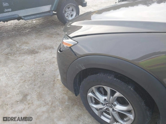 2018 Mazda CX-3 Sport with VIN JM1DKFB76J0316593, listed as a IAAI auction lot 41637015 with 29,998 mi miles. Bid and sale history available at carsss.com. Image 6.