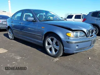 2004 BMW 3 Series 325xi with VIN WBAEU33494PR11612, listed as a IAAI auction lot 41805426 with 60,650 mi miles and . Bid and sale history available at carsss.com. Image 1.