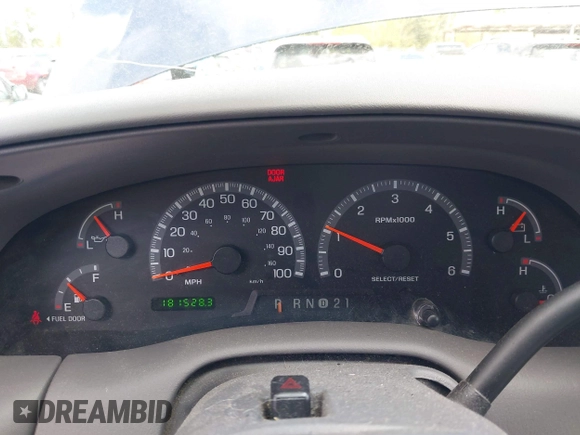 2003 Ford F-150 XLT with VIN 1FTRW08L93KD64270, listed as a IAAI auction lot 42088905 with 181,528 mi miles. Bid and sale history available at carsss.com. Image 7.