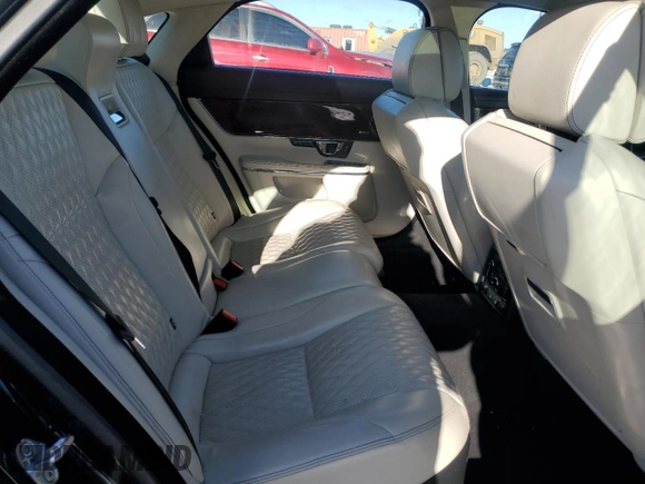 2016 Jaguar XJ Portfolio with VIN SAJWA2G78G8V94534, listed as a Copart auction lot 86926944 with 144,093 mi miles and Salvage title. Bid and sale history available at DreamBid. Image 10.