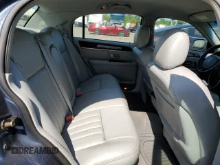 2005 Lincoln Town Car Signature z VIN 1LNHM81W25Y636545, wystawiony jako Copart lot #54044505 z przebiegiem 135 646 mil mil oraz Szkoda całkowita • Salvage title. Historia ofert i sprzedaży dostępna na DreamBid. Obrazek 10.