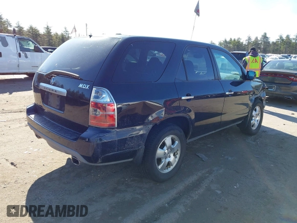 2005 Acura MDX with VIN 2HNYD18225H543379, listed as a IAAI auction lot 42040171 with 234,505 mi miles. Bid and sale history available at carsss.com. Image 4.