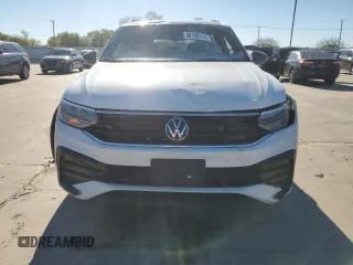 2024 Volkswagen Tiguan SE R-Line Black with VIN 3VVCB7AX1RM001262, listed as a Copart auction lot 80100514 with 13,225 mi miles and Salvage title. Bid and sale history available at DreamBid. Image 5.