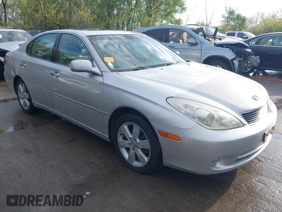 2005 Lexus ES 330 with VIN JTHBA30G055064200, listed as a IAAI auction lot 42048923 with 257,946 mi miles. Bid and sale history available at carsss.com. Image 1.
