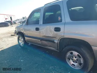 2003 Chevrolet Tahoe LS with VIN 1GNEC13V13J298445, listed as a IAAI auction lot 41728848 with 226,727 mi miles. Bid and sale history available at carsss.com. Image 15.