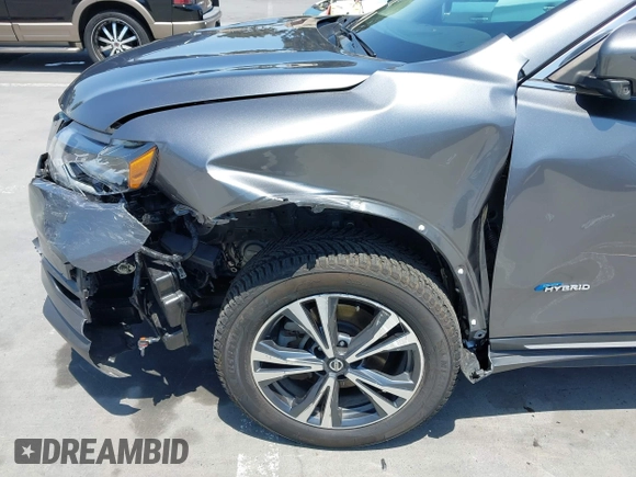 2017 Nissan Rogue SL Hybrid z VIN 5N1ET2MV9HC768242, wystawiony jako IAAI lot #42443514 z przebiegiem 84 879 mil mil oraz . Historia ofert i sprzedaży dostępna na DreamBid. Obrazek 6.
