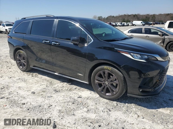 2021 Toyota Sienna XSE with VIN 5TDXRKEC1MS044966, listed as a Copart auction lot 48853605 with 41,720 mi miles and Salvage Title. Bid and sale history available at DreamBid. Image 4.