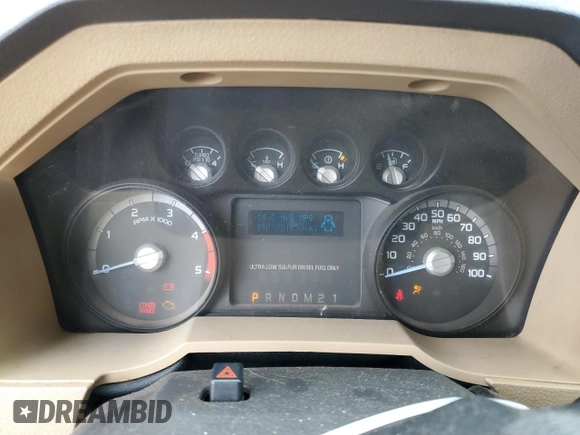 2011 Ford F-250 XL z VIN 1FT7W2BT2BEC45565, wystawiony jako Copart lot #56517765 z przebiegiem 331 638 mil mil oraz Szkoda całkowita • Salvage title. Historia ofert i sprzedaży dostępna na DreamBid. Obrazek 9.
