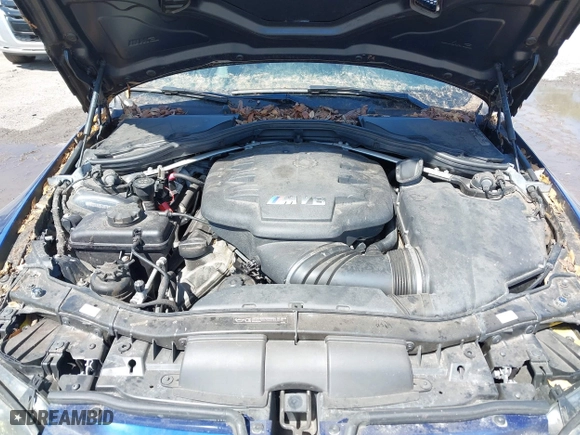 2013 BMW M3 with VIN WBSDX9C54DE785715, listed as a IAAI auction lot 41959235 with 1 mi miles. Bid and sale history available at carsss.com. Image 10.