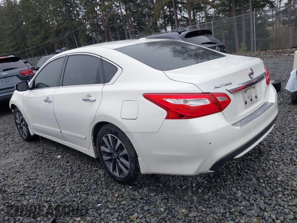 2016 Nissan Altima SV with VIN 1N4AL3AP3GC152359, listed as a IAAI auction lot 41681963 with 70,609 mi miles and . Bid and sale history available at DreamBid. Image 3.