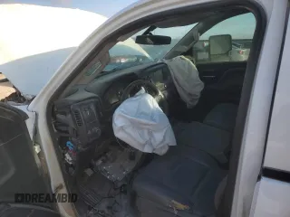 2019 Chevrolet Silverado 3500HD Work Truck with VIN 1GC4KVCY1KF111635, listed as a Copart auction lot 45730965 with 0 mi miles and Salvage Title. Bid and sale history available at carsss.com. Image 8.
