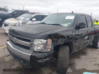 2007 Chevrolet Silverado 1500 Work Truck with VIN 1GCEC19C67Z509399, listed as a IAAI auction lot 41265865 with 324,438 mi miles. Bid and sale history available at carsss.com. Image 19.
