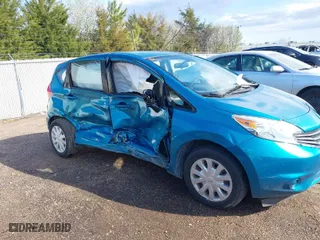 2015 Nissan Versa Note SV with VIN 3N1CE2CP7FL383100, listed as a IAAI auction lot 41763896 with 32,927 mi miles. Bid and sale history available at carsss.com. Image 6.