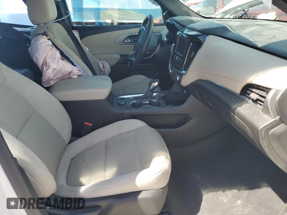 2023 Chevrolet Traverse LS z VIN 1GNERFKW3PJ343638, wystawiony jako Copart lot #57593185 z przebiegiem 20 270 mil mil oraz Szkoda całkowita • Salvage title. Historia ofert i sprzedaży dostępna na DreamBid. Obrazek 7.