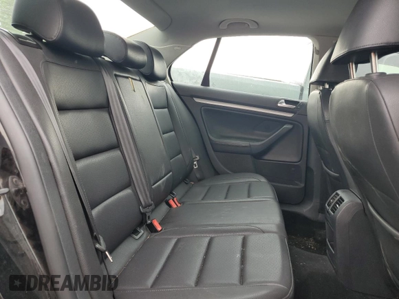 2010 Volkswagen Jetta SE with VIN 3VWRZ7AJ2AM118463, listed as a Copart auction lot 61217035 with 159,847 mi miles and Clean title. Bid and sale history available at DreamBid. Image 10.