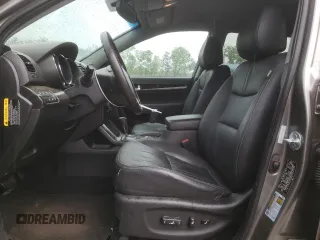 2012 Kia Sorento EX z VIN 5XYKU4A68CG209833, wystawiony jako Copart lot #53942035 z przebiegiem 216 199 mil mil oraz Szkoda całkowita • Salvage title. Historia ofert i sprzedaży dostępna na DreamBid. Obrazek 7.