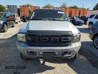 2003 Ford Super Duty F-250 XL with VIN 1FTNX21L33EB28441, listed as a Copart auction lot 72505504 with 243,846 mi miles and Salvage Title. Bid and sale history available at carsss.com. Image 5.