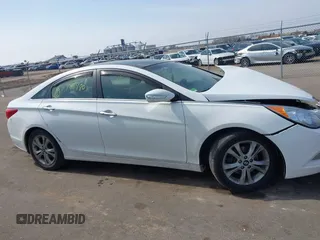 2012 Hyundai Sonata SE z VIN 5NPEC4AC4CH362031, wystawiony jako IAAI lot #41796480 z przebiegiem 160 659 mil mil oraz . Historia ofert i sprzedaży dostępna na DreamBid. Obrazek 14.
