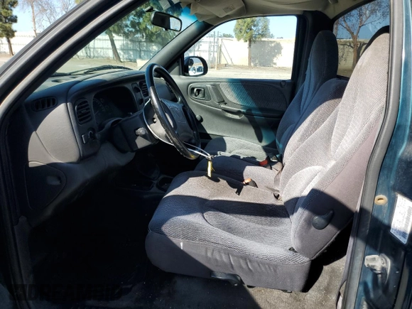 1997 Dodge Dakota with VIN 1B7FL26X1VS304628, listed as a Copart auction lot 49451935 with 185,429 mi miles and Salvage Title. Bid and sale history available at carsss.com. Image 7.
