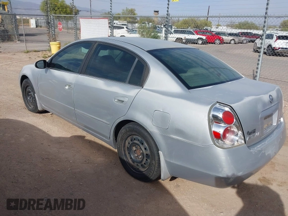 2006 Nissan Altima 2.5 S with VIN 1N4AL11D16N428518, listed as a IAAI auction lot 41917353 with 182,184 mi miles. Bid and sale history available at carsss.com. Image 3.