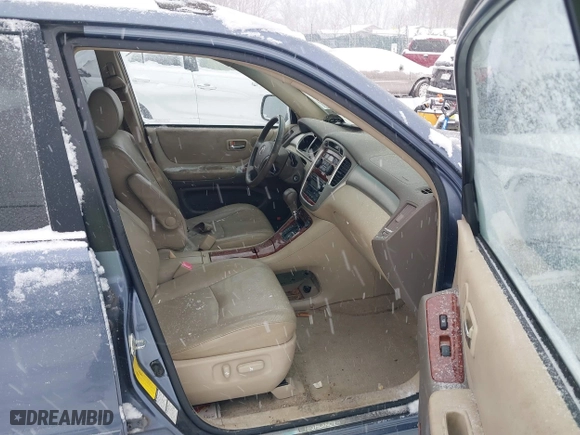 2004 Toyota Highlander with VIN JTEEP21AX40003882, listed as a IAAI auction lot 41547849 with 155,261 mi miles. Bid and sale history available at carsss.com. Image 5.