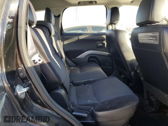 2011 Mitsubishi Outlander SE z VIN JA4JT3AW1BU037922, wystawiony jako Copart lot #48777005 z przebiegiem Nie podano mil oraz Czysty tytuł • Clean title. Historia ofert i sprzedaży dostępna na DreamBid. Obrazek 11.
