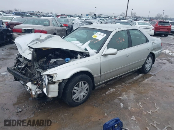 2001 Toyota Camry CE with VIN JT2BG22KX10540738, listed as a IAAI auction lot 41516912 with 116,733 mi miles. Bid and sale history available at carsss.com. Image 18.
