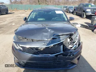 2019 Kia Optima LX with VIN 5XXGT4L34KG314075, listed as a IAAI auction lot 41656527 with 72,131 mi miles. Bid and sale history available at carsss.com. Image 13.