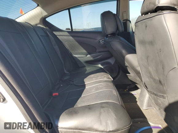 2013 Nissan Versa S Plus z VIN 3N1CN7AP3DL878245, wystawiony jako Copart lot #42694715 z przebiegiem 160 571 mil mil oraz Szkoda całkowita • Salvage title. Historia ofert i sprzedaży dostępna na DreamBid. Obrazek 10.