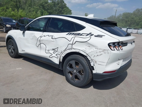 2021 Ford Mustang Mach-E Select z VIN 3FMTK1RM5MMA09245, wystawiony jako IAAI lot #42285393 z przebiegiem 97 554 mil mil oraz . Historia ofert i sprzedaży dostępna na DreamBid. Obrazek 3.