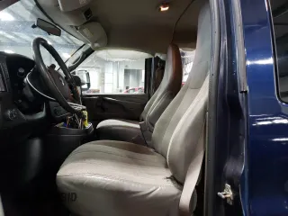 2011 Chevrolet Express Passenger 1LT with VIN 1GAZG1FGXB1118401, listed as a Copart auction lot 61633484 with 92,133 mi miles and Salvage title. Bid and sale history available at DreamBid. Image 7.