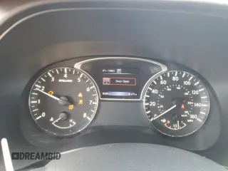 2017 Nissan Pathfinder SV z VIN 5N1DR2MM5HC903170, wystawiony jako Copart lot #49207495 z przebiegiem 90 280 mil mil oraz Szkoda całkowita • Salvage title. Historia ofert i sprzedaży dostępna na DreamBid. Obrazek 9.