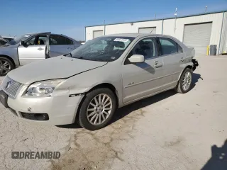 2008 Mercury Milan Premier with VIN 3MEHM021X8R617347, listed as a Copart auction lot 84657334 with 208,256 mi miles and Salvage Title. Bid and sale history available at carsss.com. Image 1.