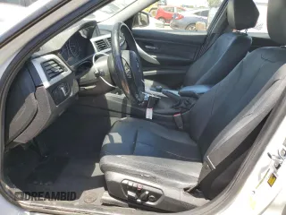 2012 BMW 3 Series 328i z VIN WBA3C1C52CF432699, wystawiony jako Copart lot #60540175 z przebiegiem 130 162 mil mil oraz Szkoda całkowita • Salvage title. Historia ofert i sprzedaży dostępna na DreamBid. Obrazek 7.