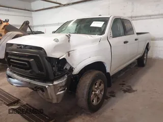 2015 Ram 2500 SLT z VIN 3C6TR5JT2FG645527, wystawiony jako IAAI lot #41711532 z przebiegiem 178 185 mil mil oraz . Historia ofert i sprzedaży dostępna na DreamBid. Obrazek 6.