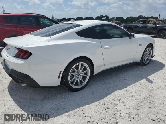 2024 Ford Mustang GT with VIN 1FA6P8CF2R5400362, listed as a Copart auction lot 64981385 with 5,475 mi miles and Clean title. Bid and sale history available at DreamBid. Image 3.