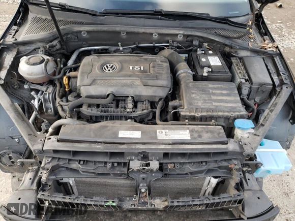 2018 Volkswagen Golf S z VIN 3VW117AU1JM753284, wystawiony jako Copart lot #81048463 z przebiegiem 103 464 mil mil oraz . Historia ofert i sprzedaży dostępna na DreamBid. Obrazek 11.