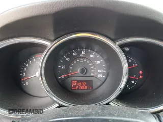 2013 Kia Sorento LX with VIN 5XYKTCA65DG314182, listed as a Copart auction lot 57438425 with 219,691 mi miles and Salvage title. Bid and sale history available at DreamBid. Image 9.