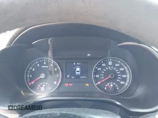 2019 Kia Forte LXS z VIN 3KPF24AD9KE131628, wystawiony jako IAAI lot #42657093 z przebiegiem 163 737 mil mil oraz . Historia ofert i sprzedaży dostępna na DreamBid. Obrazek 7.