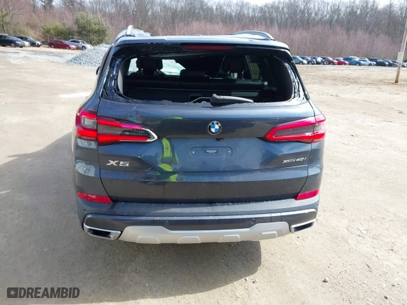 2019 BMW X5 xDrive40i with VIN 5UXCR6C55KLL27667, listed as a IAAI auction lot 41696852 with 55,387 mi miles. Bid and sale history available at carsss.com. Image 16.