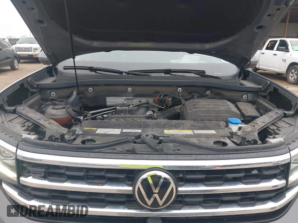 2021 Volkswagen Atlas SEL Premium R-Line с VIN 1V2FE2CA1MC213764, выставлен на аукционе IAAI как лот 41702906 с пробегом 48 957 миль миль и . История ставок и продаж доступна на DreamBid. Изображение 10.